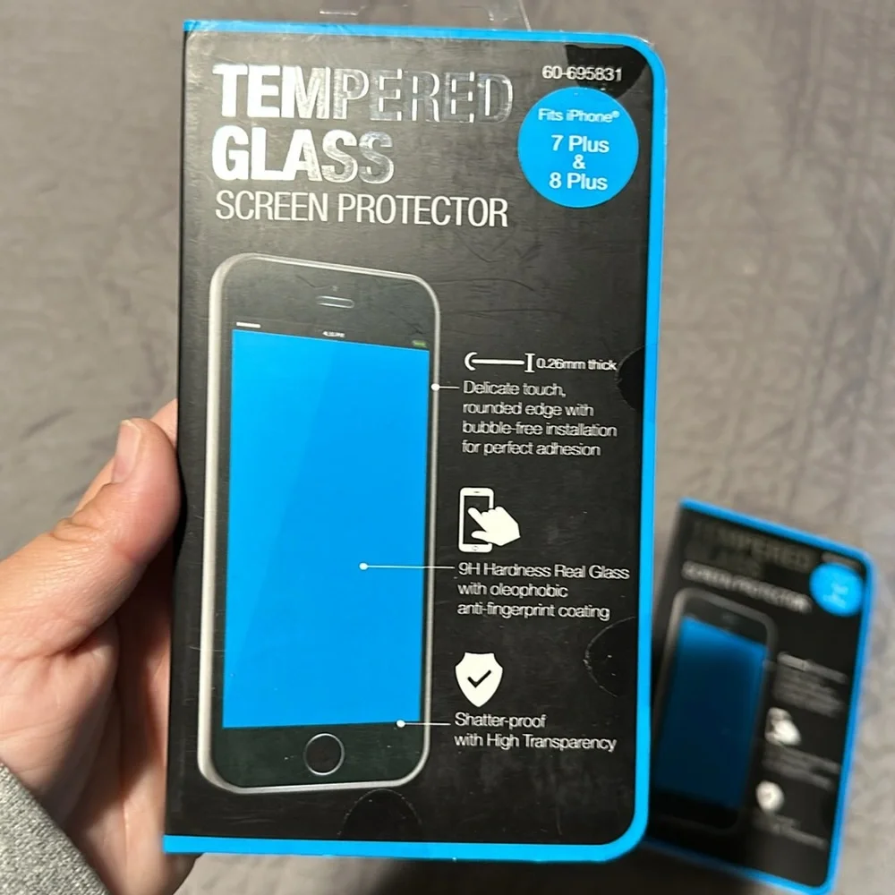 2 BRAND NEW TEMPERED GLASS SCREEN PROTECTORS FOR iPhone 7 & 8 PLUS